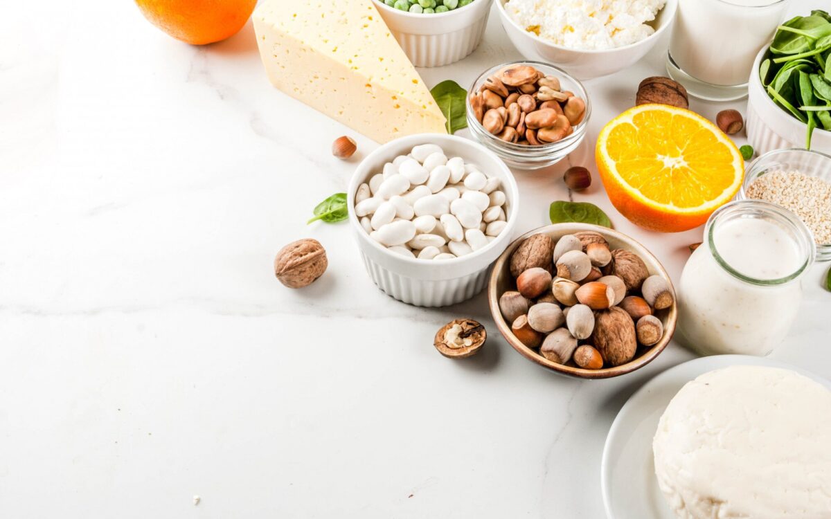 Ce alimente sunt surse bune de calciu după menopauză